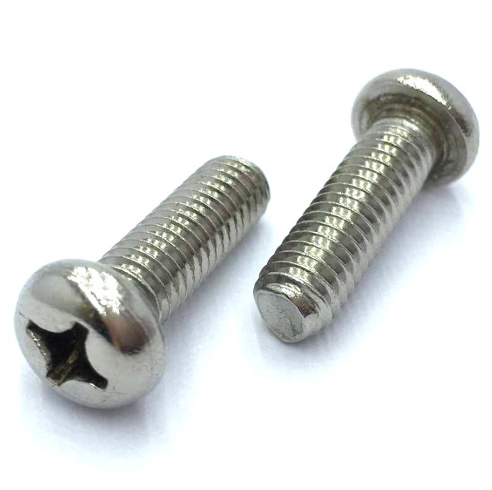 Apakah perbezaan utama antara skru pan-head dan skru countersunk?